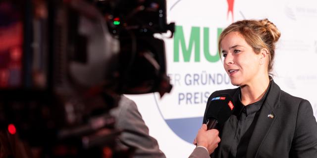 Mona Neubaur im Interview mit der RTL-Gruppe